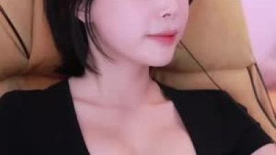 뜨거운  방제 : 동탄 부인 강인경 동물귀 가슴골