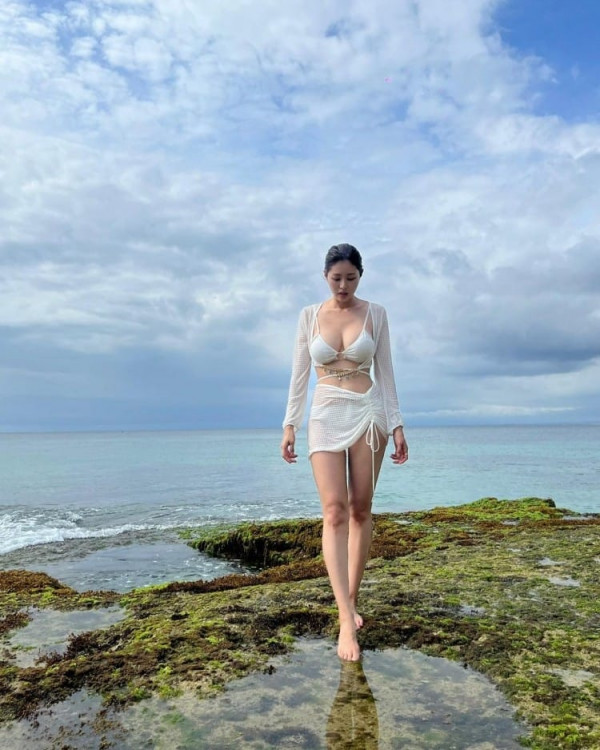 사랑스러운  서동주 은근히 섹시한 비키니 몸매