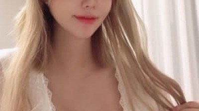 시그니처  거대한걸 가지고 있는 청순녀 레이싱모델 민한나