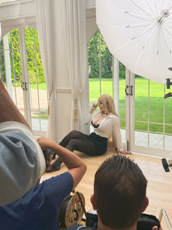 야한사진   코스프레에 진심인 여자 Takomayuyi 묵직한 가슴골