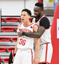 “이렇게 힘 좋은 선수는 처음…어떻게 막나요?” 대선배도 인정한 에디 다니엘, 미친 피지컬과 에너지