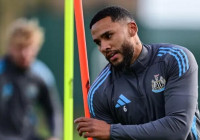 마감일 이후, 레스터 시티가 수비 보강을 위해 자말 라셀스를 영입