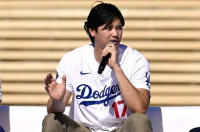 오타니 쇼헤이, 반려견 '데코핀' 주인공 그림책 출간… 수익 일부는 동물 보호 기부