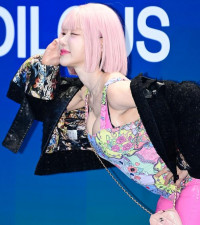 DJ 소다 '아찔한 글래머 몸매'