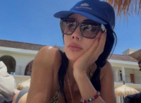 엄정화, 비키니 입고 서핑 여행…56세 맞아? ‘썸머퀸’ 리즈 그대로