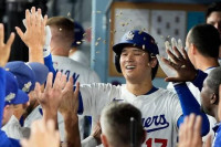 오타니, MLB 선수 중 연간 수입 1위… 4년 연속 MVP 수상 가능성도