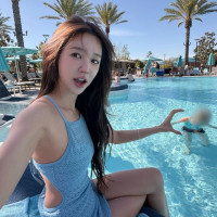 윤은혜, 169cm·47kg 고백하더니…수영복 입고 뽐낸 늘씬 보디라인